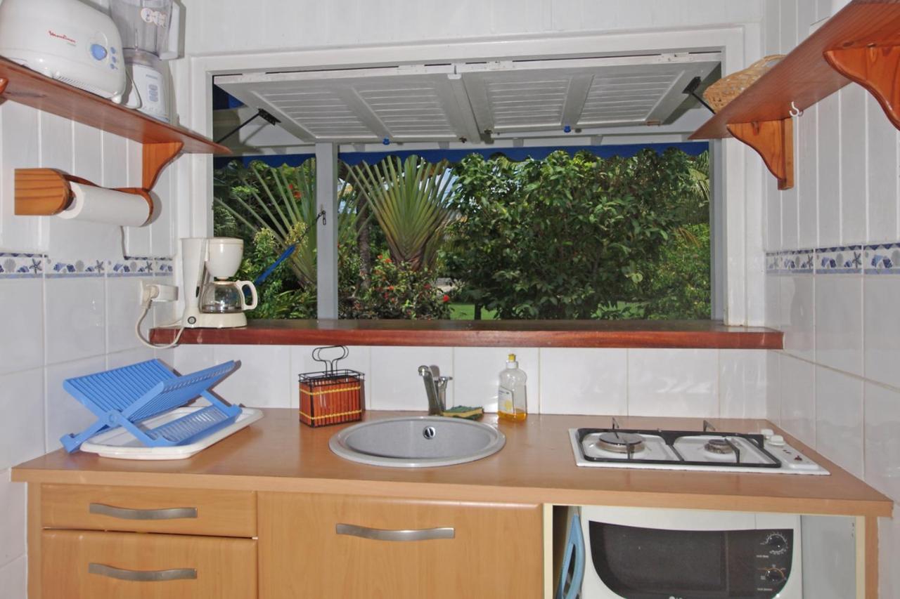 Gite Le Colibri Bungalow Azur Avec Reserve D'Eau サン・フランソワ エクステリア 写真