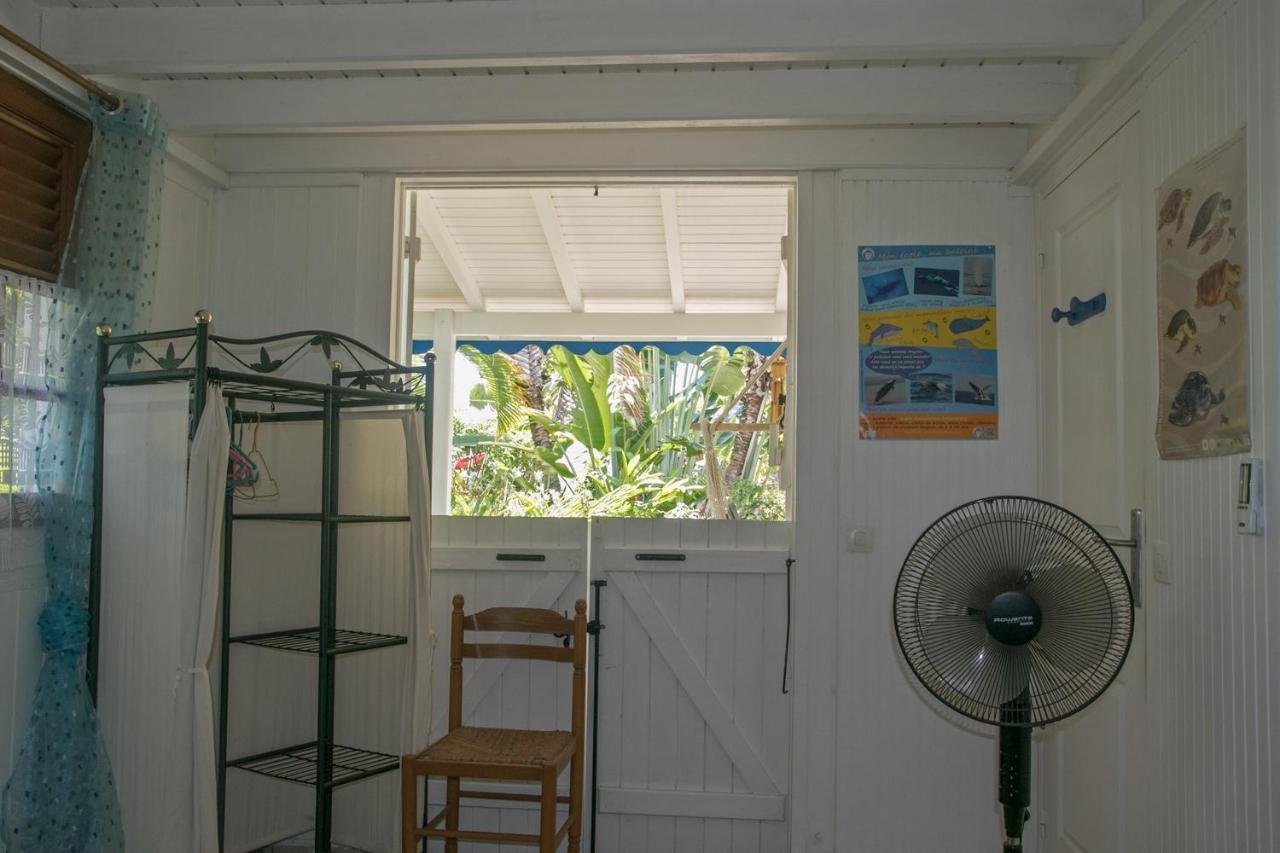 Gite Le Colibri Bungalow Azur Avec Reserve D'Eau サン・フランソワ エクステリア 写真